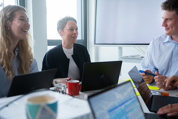 CLEVIS: HR Digitalisierung und Beratung für Unternehmen CLEVIS: HR Digitalisierung und Beratung für Unternehmen